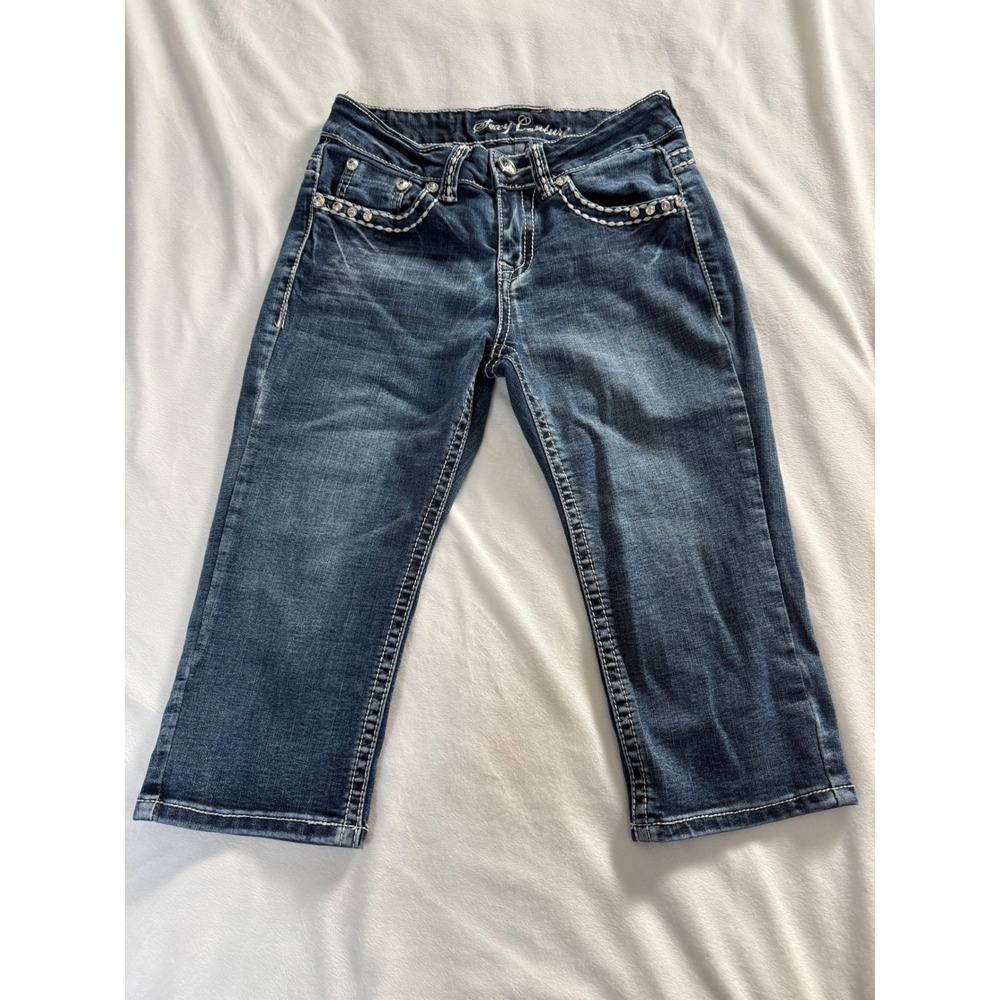 Sexy Couture Womens Dark Wash Embellished Cross Rose Capri Jeans Size 3